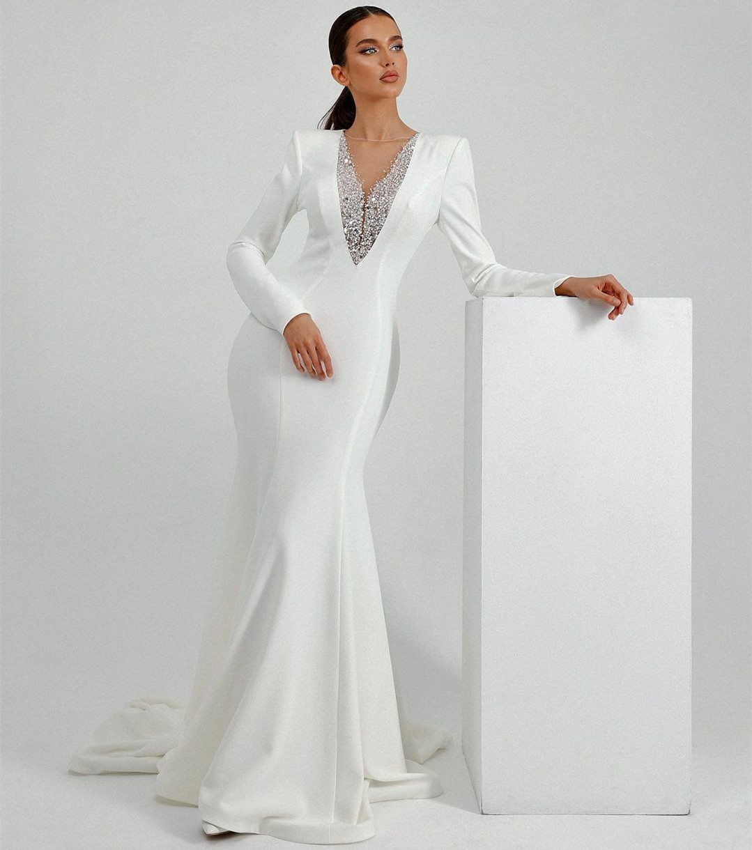 Elegant Long Sleeve O-Neck Crepe Beaded Wedding Dresses Mermaid Ivory Sweep Train Vestidos de Novia Abendkleider Bridal Gowns for Women