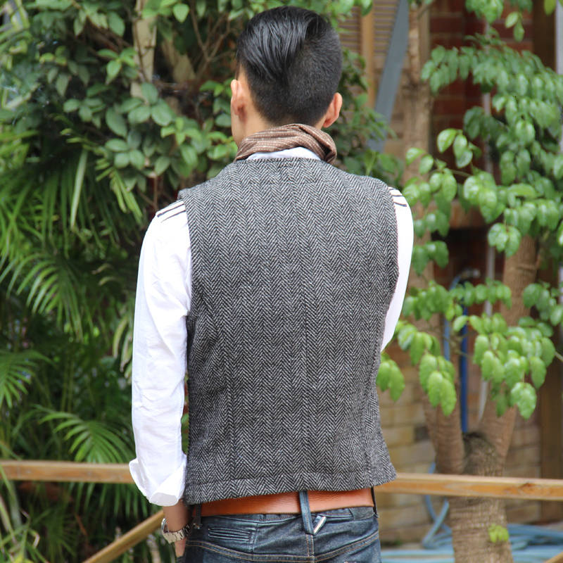 Mens Vests Casual Tooling Vest Formal Herringbone Tweed Brown V Neck Wool Waistcoat Business Groomman For Wedding Prom 230829