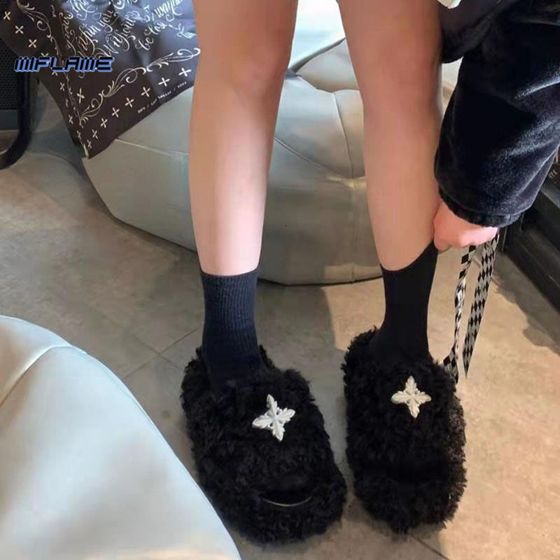 Slippers SMFK Plush Cros Comfortable Flat Bottom Home One word Drag National Sandals Woman Summer 230830