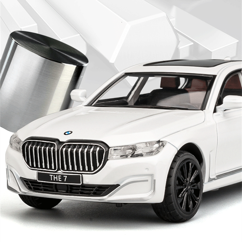 Diecast Model car 1/24 7 Series 760 LI Alloy Car Model Diecasts Metal Vehicles Car Model Simulation Sound and Light Collection Childrens Toys Gift 230