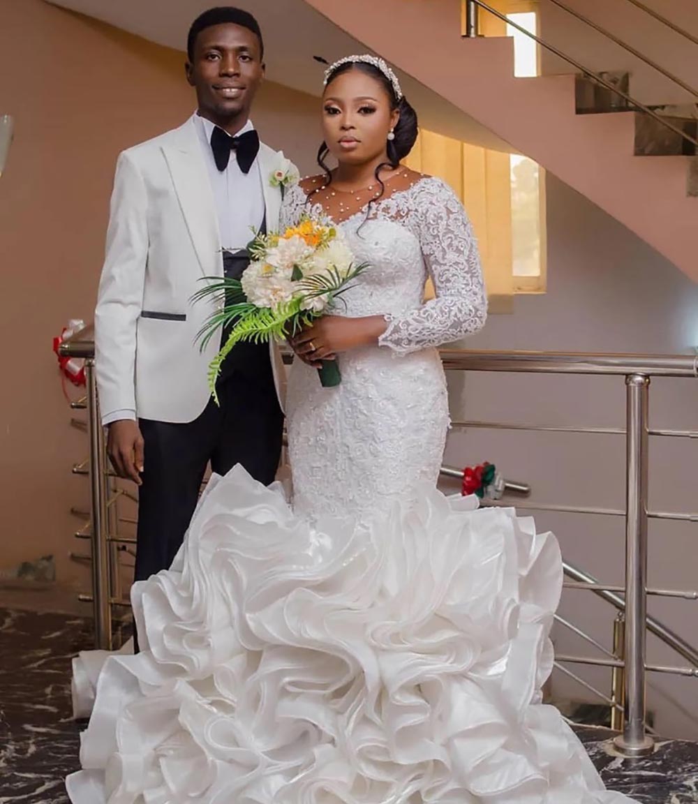 Wedding Dresses Ivory Bridal Gowns Formal Sweep Train Applique New White Custom Plus Size Lace Up Mermaid Trumpet O-Neck Long Sleeve Organza Beaded