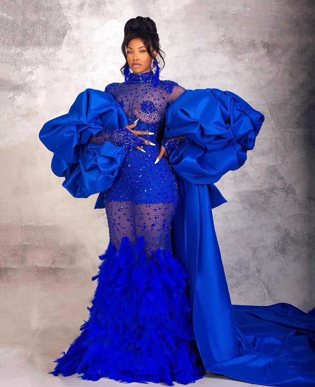 Sexy Lllusion Mermaid Evening Dress Blue Shine Beads Crystal Prom Dresses Fashion Feather Sweep Train Party Special Occasion Gowns Customized D-L23149