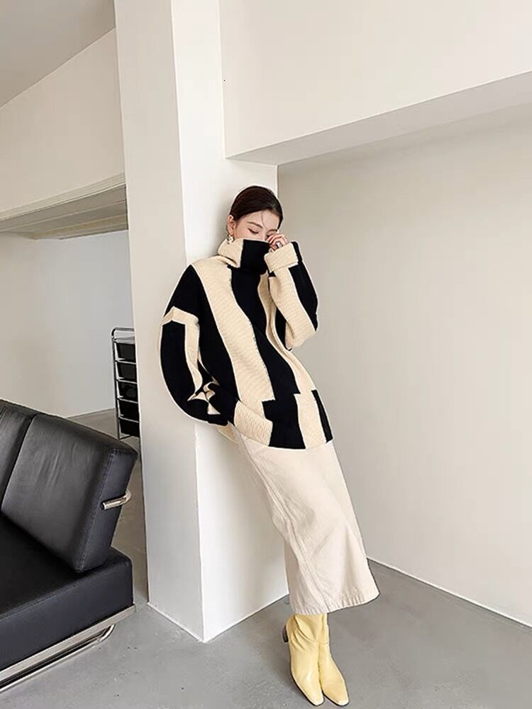 Women's Sweaters Fashion Women 2023 AutumnWinter Tutleneck Black White Striped Sweater Korean Style Loose Casual Long Sleeved Pullover 230831