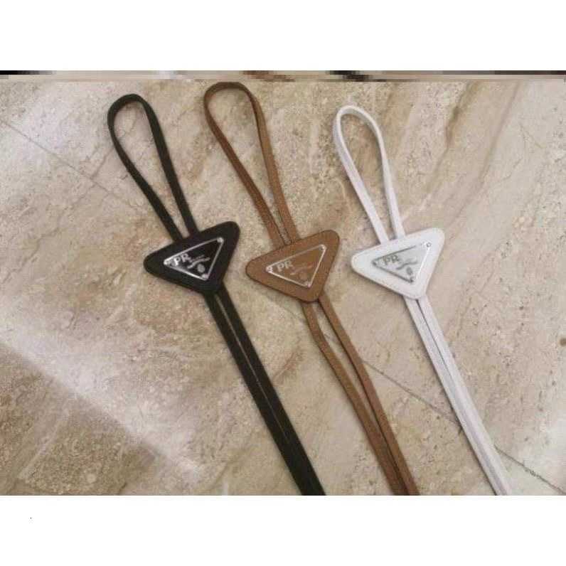 Bolo Ties Men Triangle Thin Leather Neck Tie Black Letter Vintage Neckties Boy Shirt Fashion Accessories Unisex Simple Campus Style Teenager Designer