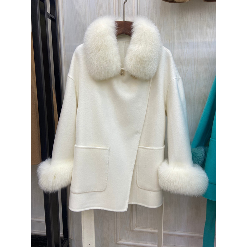 Women's Wool Blends European and American Street Fashion Winter Woolen Coats Fur Collar Outerwear Changeable Lace-ups Women Jacket 230830