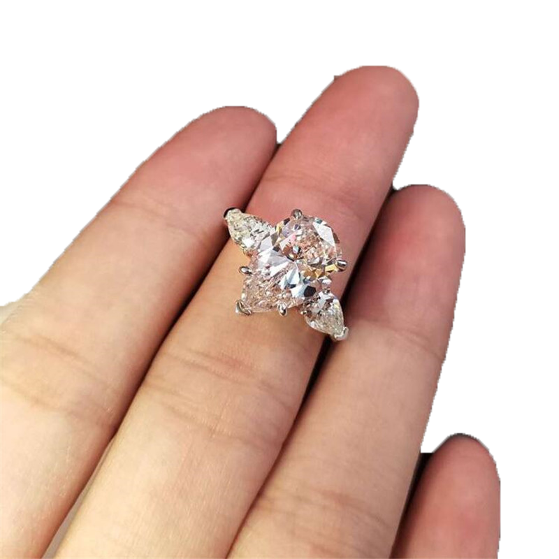 Ins Top Sell Sparkling Large Diamond Ring Luxury Jewelry 925 Sterling Silver Water Drop White Topaz Gemstones Women Wedding Band R