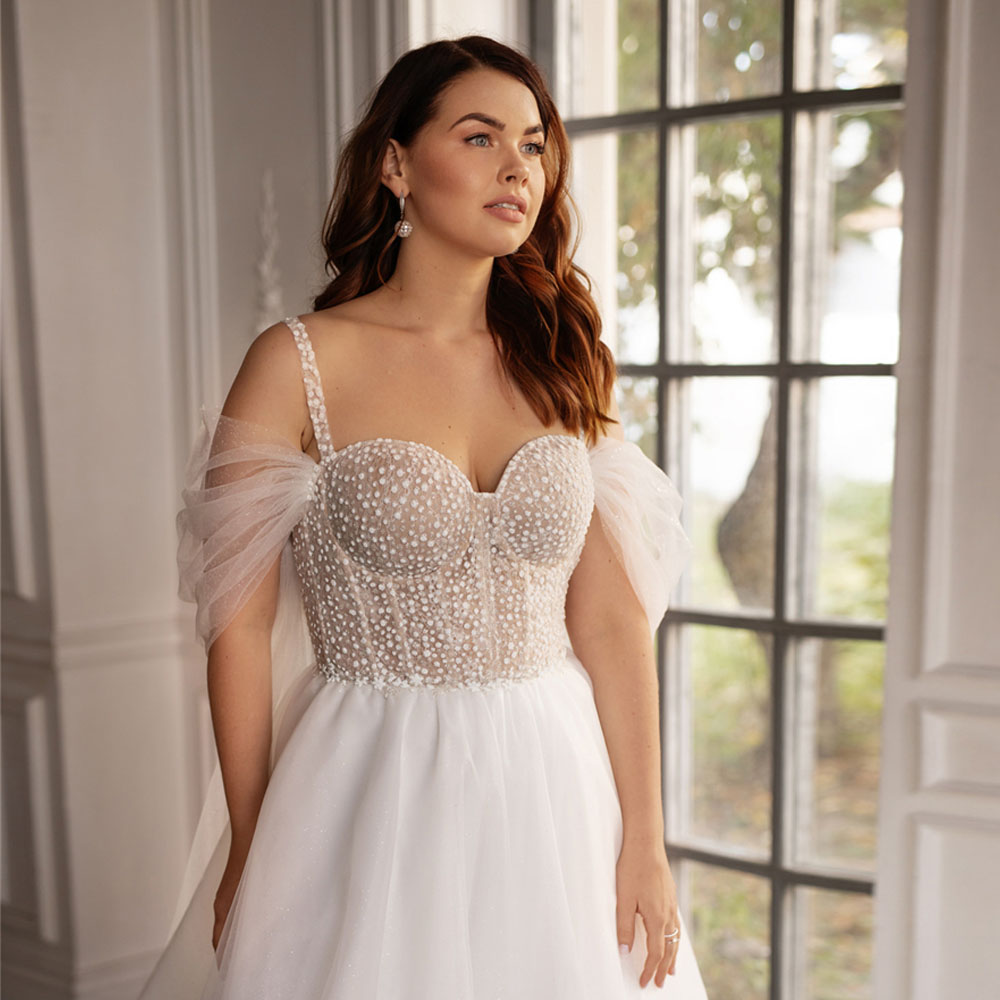 Plus Size Glitter A Line Wedding Dresses Spaghetti Strap Sweetheart Bridal Gown Cape Strap Tulle Garden Robe de mariage for Bride