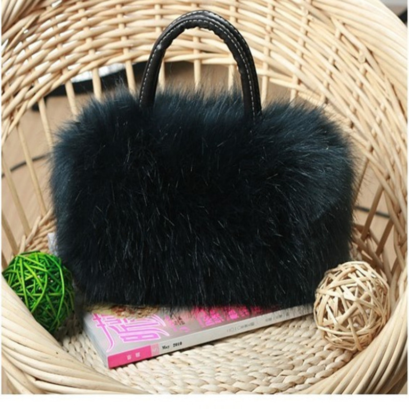 Evening Bags Korean Winter Plush Bag Long Fur Handbag Women s Crossbody Fashion Trend Shoulder Purses and Handbags 230831