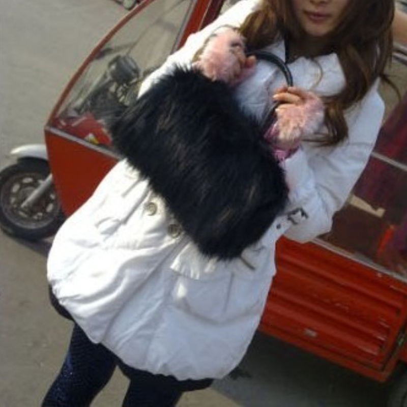 Evening Bags Korean Winter Plush Bag Long Fur Handbag Women s Crossbody Fashion Trend Shoulder Purses and Handbags 230831