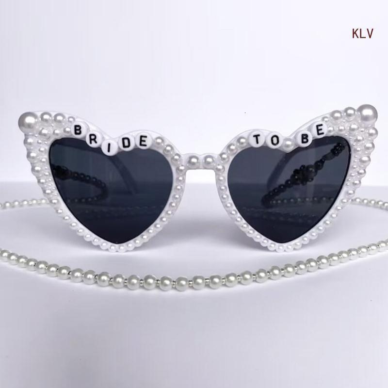 Fashion Sunglasses Frames Heart shape Bride To Be Gift Bachelorette Party Engagement Decors Bridesmaids Group 230831