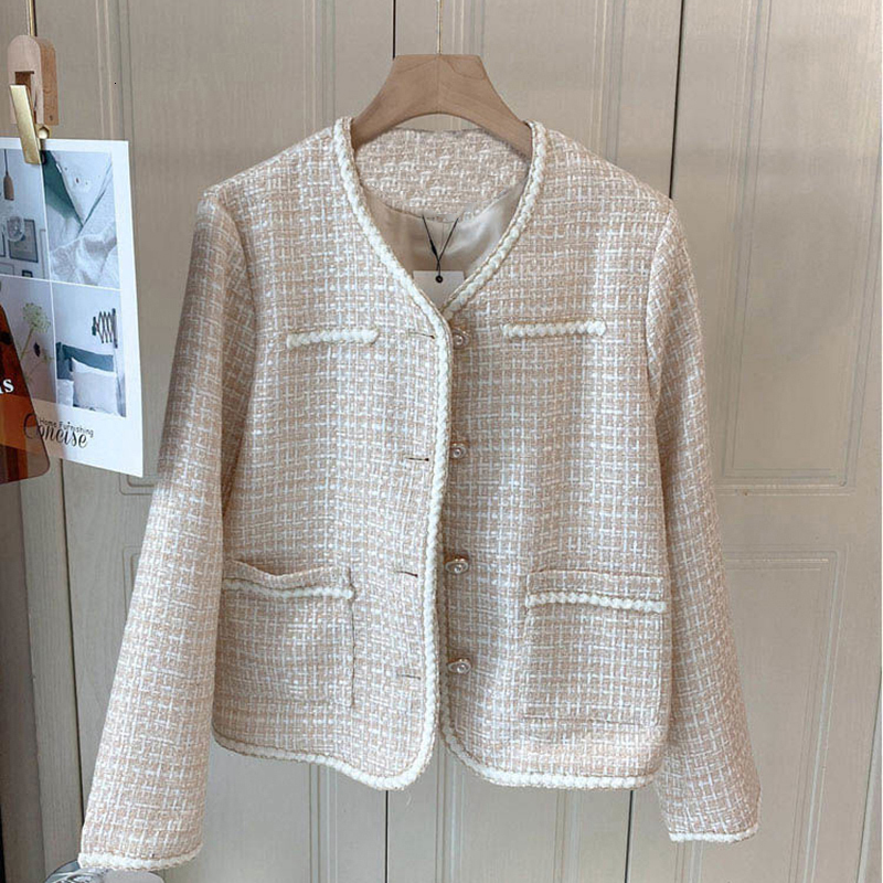 Womens Wool Blends Small Fragrance Style Elegant Cropped Tweed Jacket Women Spring Chic Pearl Button Short Coat Vintage Long Sleeve Outerwear 230831