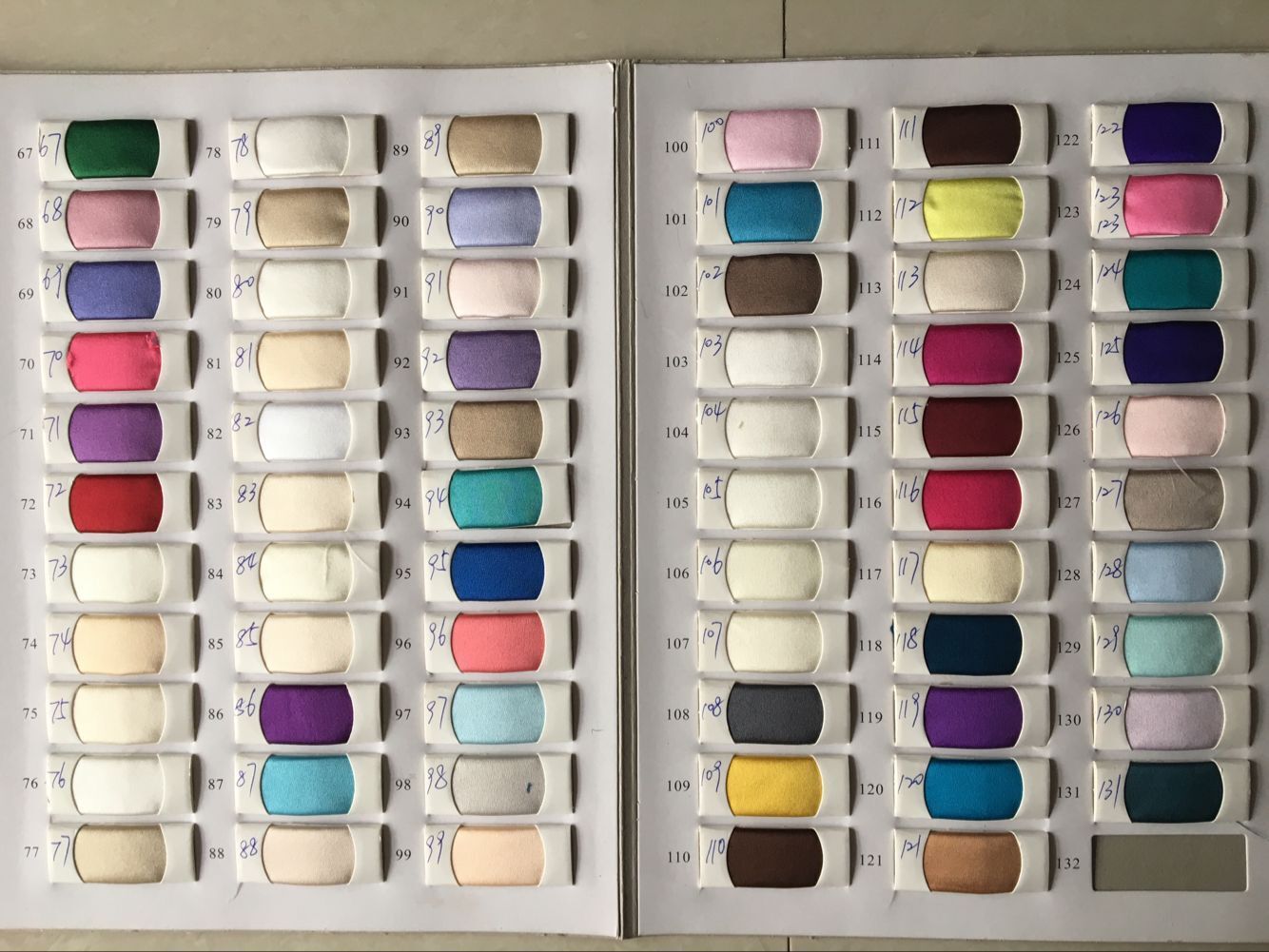 In Stock Cheap Tulle White Bridal Veils 2016 with Comb Elbow Length Two Layer Ribbon Edge Wedding Accessories New Arrival ZZ