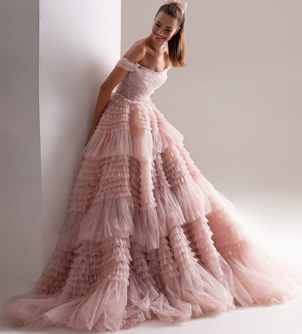 Light Pink Long Prom Dresses Sweetheart Crumpled Tulle Ruffles Evening Dresses Off Shoulder Tiered A-Line Formal Party Dress Sweety Special Occasion W