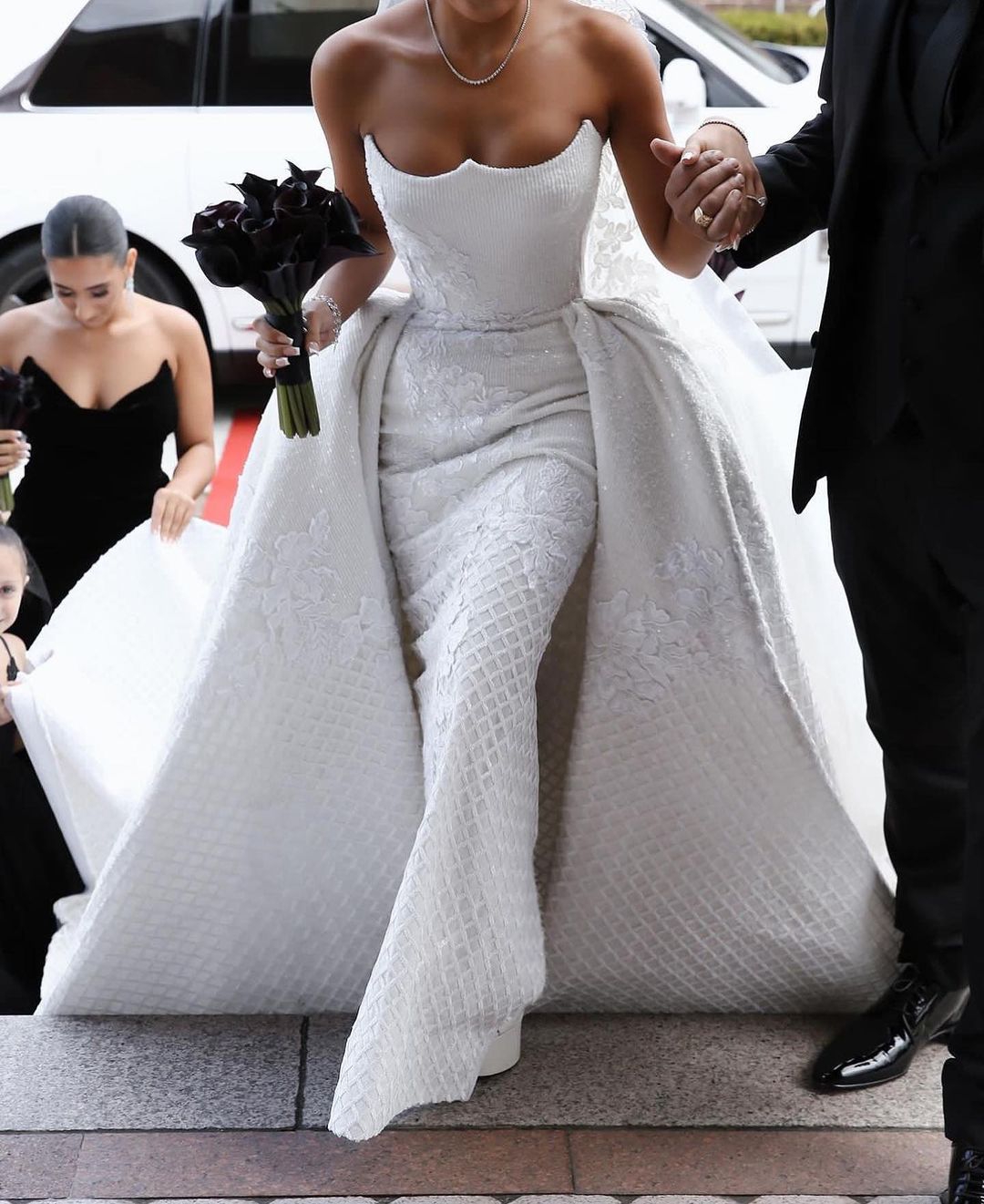 Sexy Mermaid Lace Wedding Dresses Strapless Appliques Bride Gowns With Train Backless Zipper Robe De