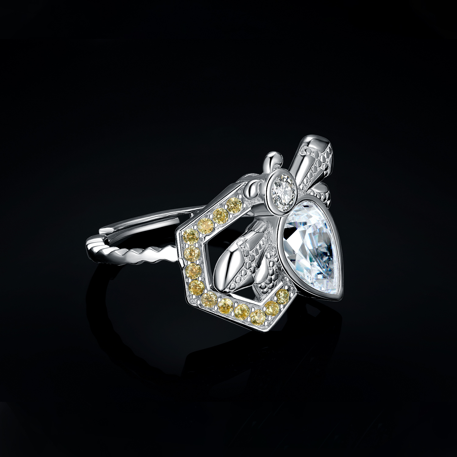 Wedding Rings Jewelry Arrival Honey Bee 2 6ct Pear Cut Gemstone 925 Sterling Silver Cocktail Open Adjustable Ring for Woman Girl 230830