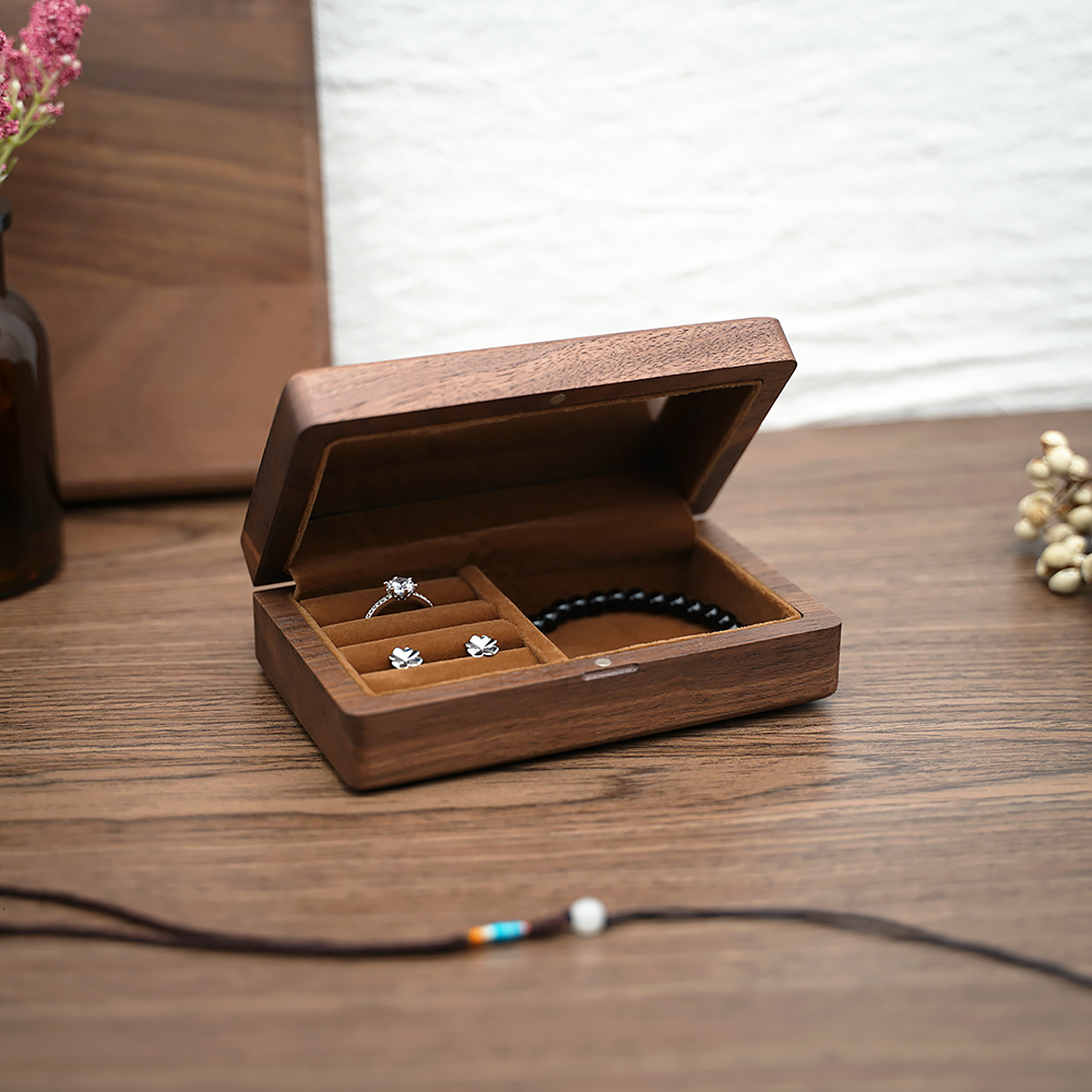 Jewelry Boxes Travel Retro Wood box Wooden Jewelry Packing Case Wedding Ring Necklace Bracelet Organizer Women Men Display Box Gift for Couple 230831