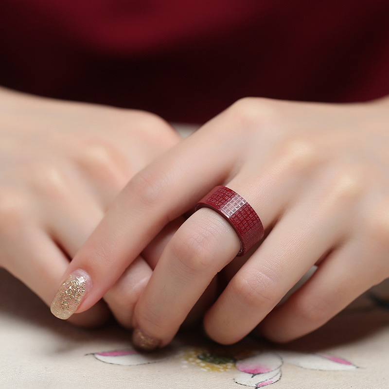 Wedding Rings High Quality Red Lucky Carved Heart Sutra Vintage Bohemia Ethnic Style Men Women Couple Jewelry Natural Crystal 230830