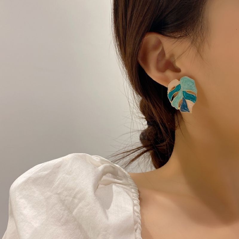 Charm 925 Silver Needle Acetate Acrylic Geometric Color Earrings High Fashion White Trapezoidal Pendant Stud For Women Girl 230830