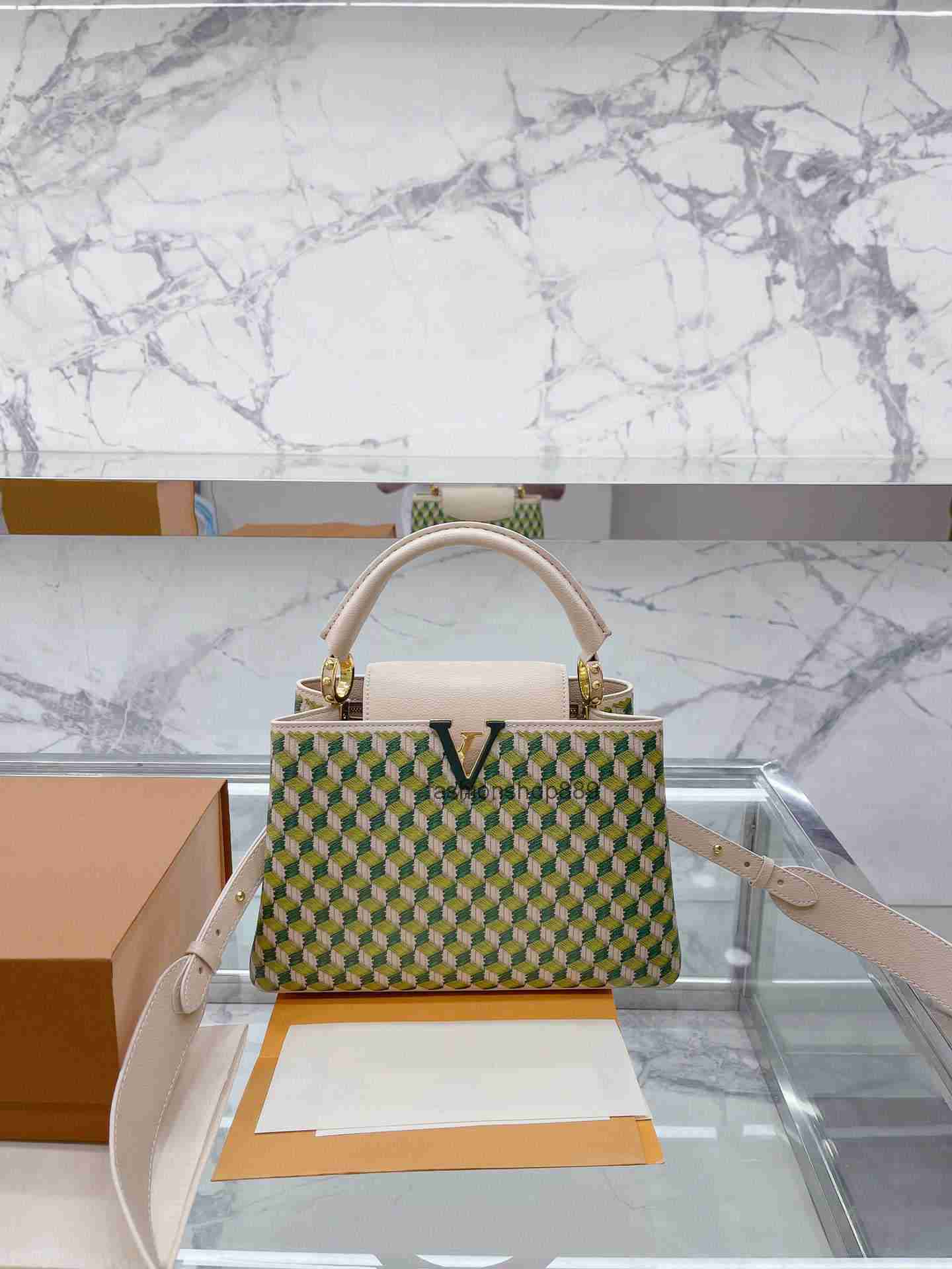Evening Bags Bags Shoulder Designer with Letters Old Flower Women's Totes Handbag CrossBody Cosmetic Bag Phone Wallets Purses Brown Luxury t
Evening Bags Bags Shoulder Designer with Letters Old Flower Women's Totes Handbag CrossBody Cosmetic Bag Phone Wallets Purses Brown Luxury t