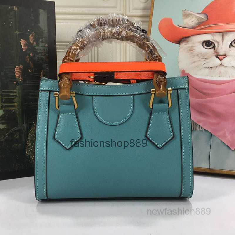 Bags Shoulder Designer Women's Leather Jumbo s Printed Diana Mini Tote Hardware Bamboo Handles Female Cross body Beach Shopping Bag 2023, #11
Bags Shoulder Designer Women's Leather Jumbo s Printed Diana Mini Tote Hardware Bamboo Handles Female Cross body Beach Shopping Bag 2023, #11