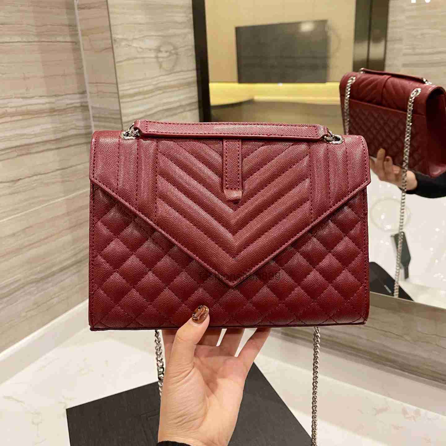 Bags Shoulder Designer Handbags Women Totes Black Calfskin Caviar Claic Diamond Quilted Chain bag Double Flap Medium Leather Cross Body Manhattan top quality 23SS, 13
Bags Shoulder Designer Handbags Women Totes Black Calfskin Caviar Claic Diamond Quilted Chain bag Double Flap Medium Leather Cross Body Manhattan top quality 23SS, 13