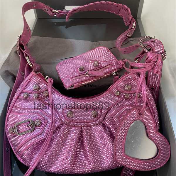Body Cross Designer Heavy Chain Bag Women Alligator Candy Bag Shouder Flap Clutch Mini Purse Cowboy diamond Leather bag Fashion Graffiti Mag
Body Cross Designer Heavy Chain Bag Women Alligator Candy Bag Shouder Flap Clutch Mini Purse Cowboy diamond Leather bag Fashion Graffiti Mag