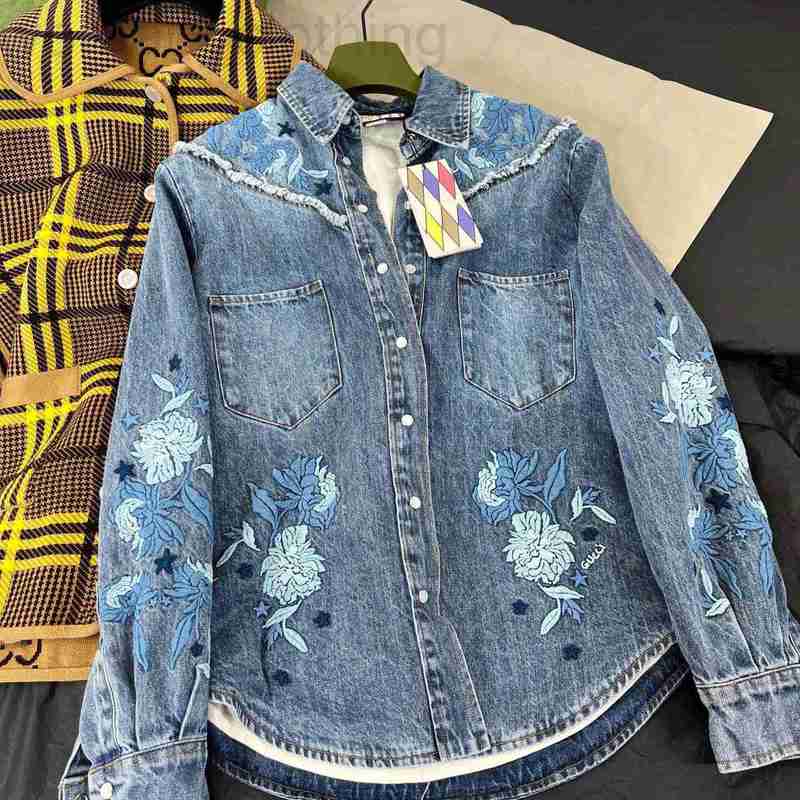 Women' Jackets Designer 22 autumn and winter heavy industry embroidery denim shirt coat women' lapel high E7MU, Blue5
Women' Jackets Designer 22 autumn and winter heavy industry embroidery denim shirt coat women' lapel high E7MU, Blue5