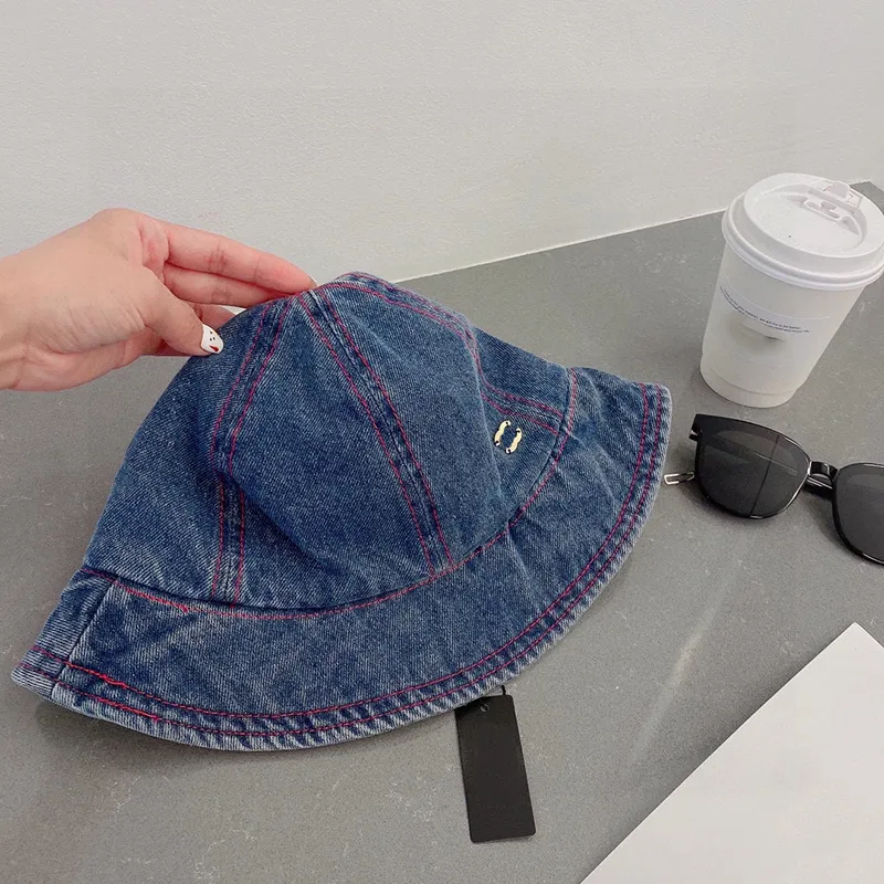 2023 cLuxury designer bucket hat classic fashion simple woman sunshade outdoor travel social party applicable, Blue
2023 cLuxury designer bucket hat classic fashion simple woman sunshade outdoor travel social party applicable, Blue