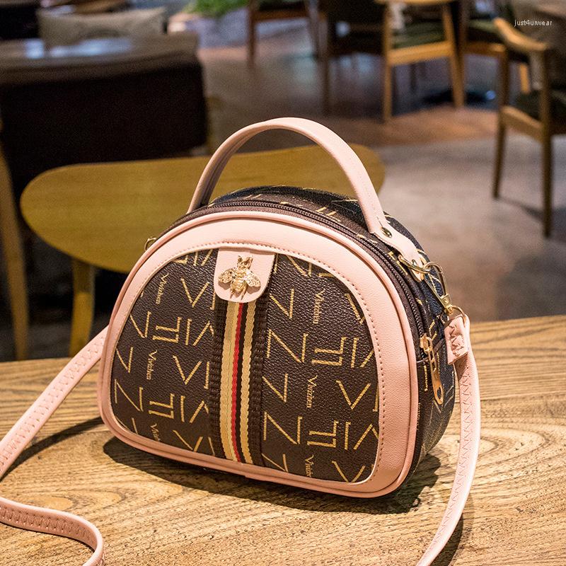 Women's strap bag Letter printing portable bee Colored ribbon messenger shoulder bag fashion casual mobile phone bag, Black
Women's strap bag Letter printing portable bee Colored ribbon messenger shoulder bag fashion casual mobile phone bag, Black