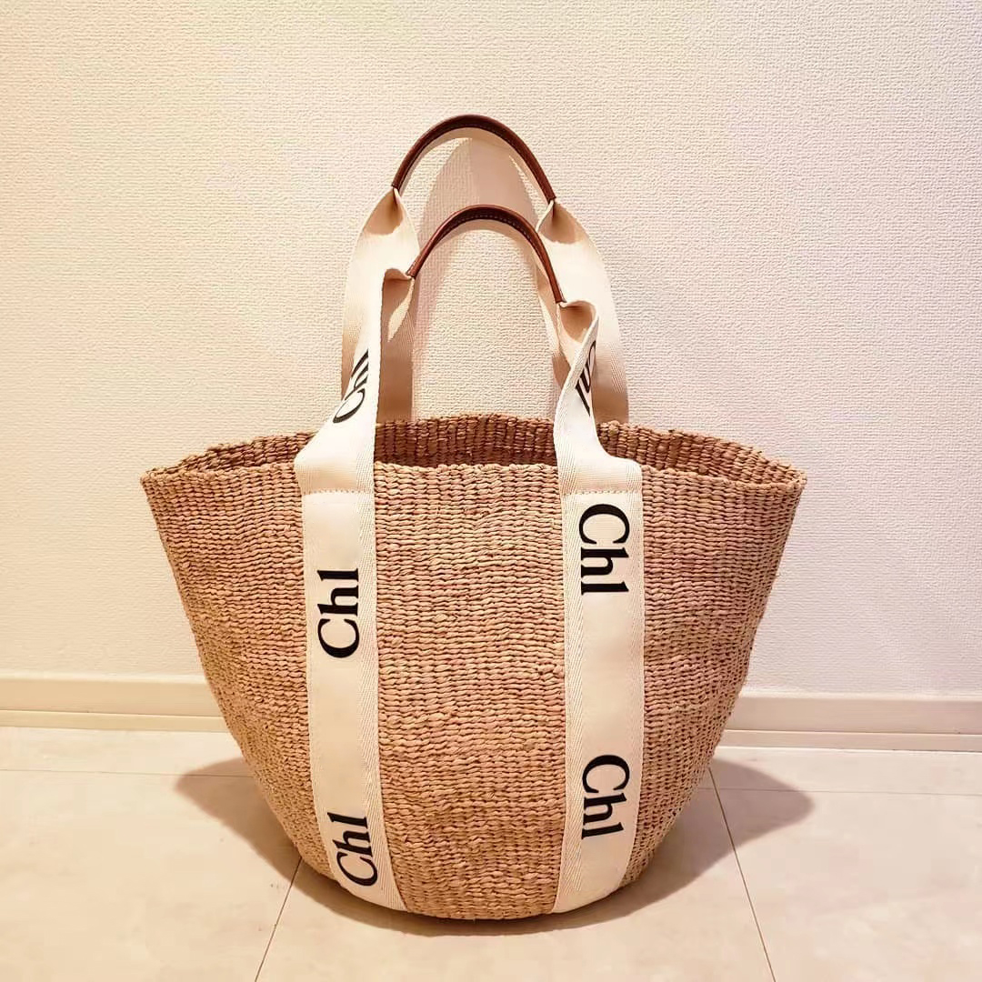 Designer Woody Straw basket clutch Beach Bag mirror quality Womens wallet bucket summer weave travel Crossbody luxury tote handbag man Purse Shoulder weekend bags
Designer Woody Straw basket clutch Beach Bag mirror quality Womens wallet bucket summer weave travel Crossbody luxury tote handbag man Purse Shoulder weekend bags