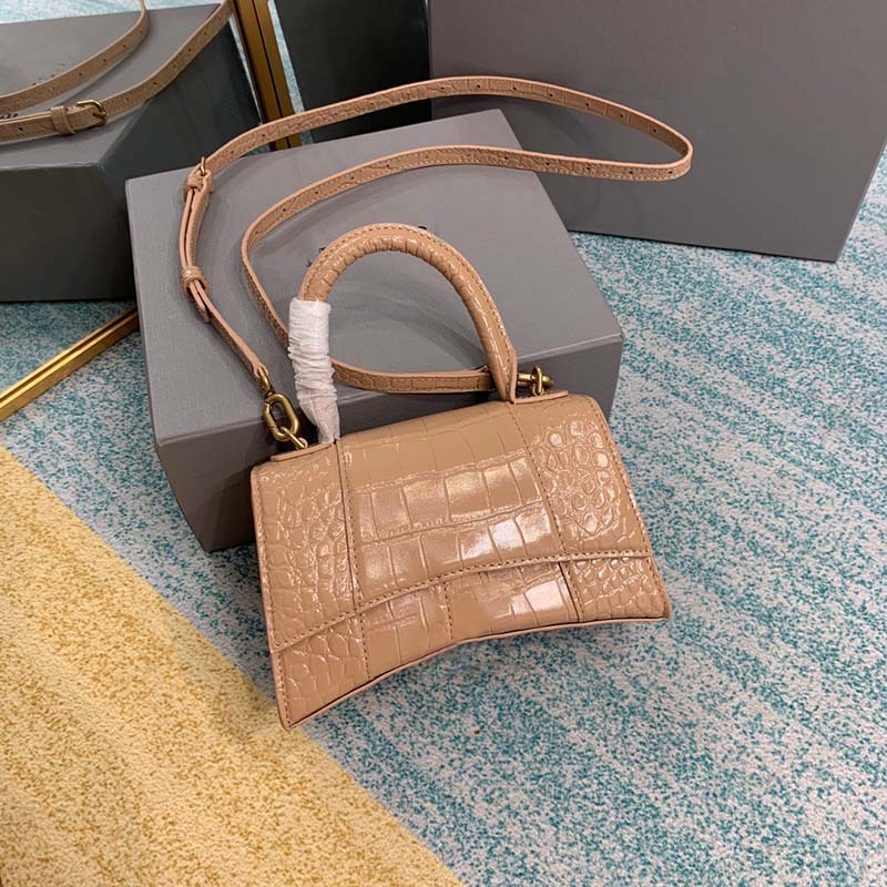 5A Handbags designer bags women bags fashion shoulder bags purses chain crossbody bag messenger bag original box luxury leather womens lady accessories, Nude
5A Handbags designer bags women bags fashion shoulder bags purses chain crossbody bag messenger bag original box luxury leather womens lady accessories, Nude