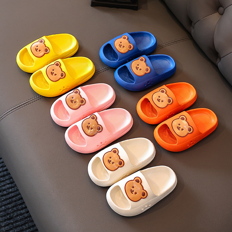 Slipper Children Slippers Cartoon Bear Thick-soled Non-slip Bathroom Slippers For Girls Kids Slides Boys House Platform Shoes Teenagers 230301