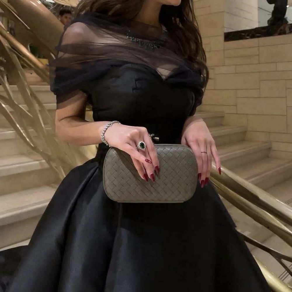 Vintage Black High Low Prom Dresses Ball Gown Long Satin Simple Evening Gowns Off Shoulder Elegant Women Special Occasion Dress 2023