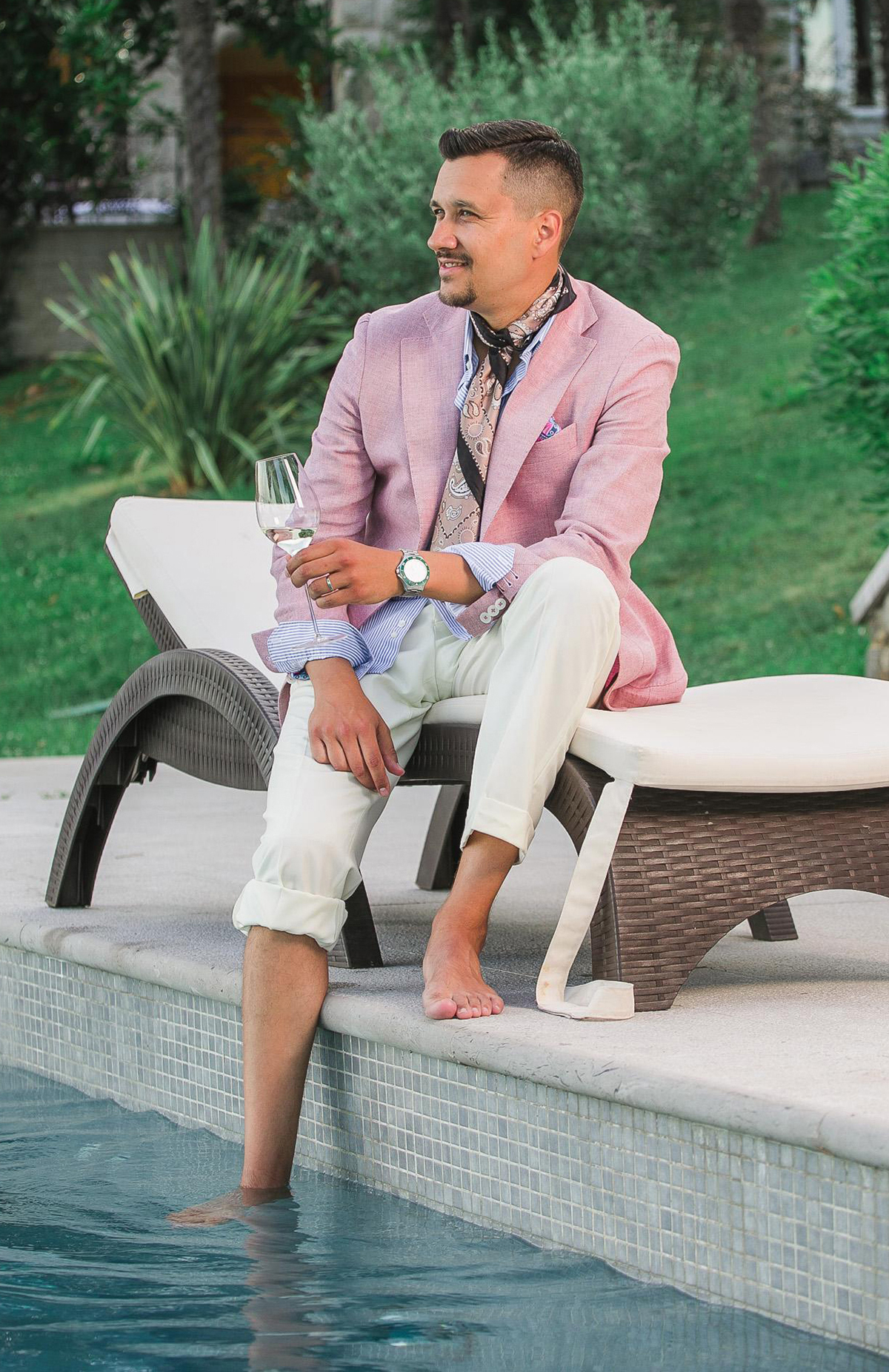 Latest One Piece Pink Men Tuxedo Single Breast Notched Lapels Groom Suit Casual Suits