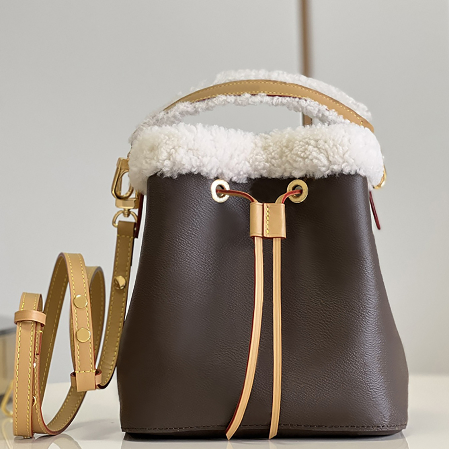 1:1 Quality Designer Fashion Shoulder Bag 20CM NEONOE BB Luxurious Handbag M46319 With Box ML185
1:1 Quality Designer Fashion Shoulder Bag 20CM NEONOE BB Luxurious Handbag M46319 With Box ML185