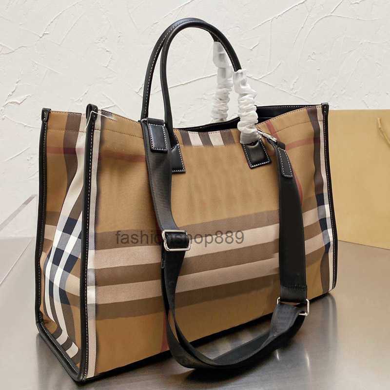large designer Shopping bag Tote Handbag canvas Crossbody Purse Fashion Bags Letter Plaid Shoulder Strap Leather chain Diaper bag 2023, #1
large designer Shopping bag Tote Handbag canvas Crossbody Purse Fashion Bags Letter Plaid Shoulder Strap Leather chain Diaper bag 2023, #1
