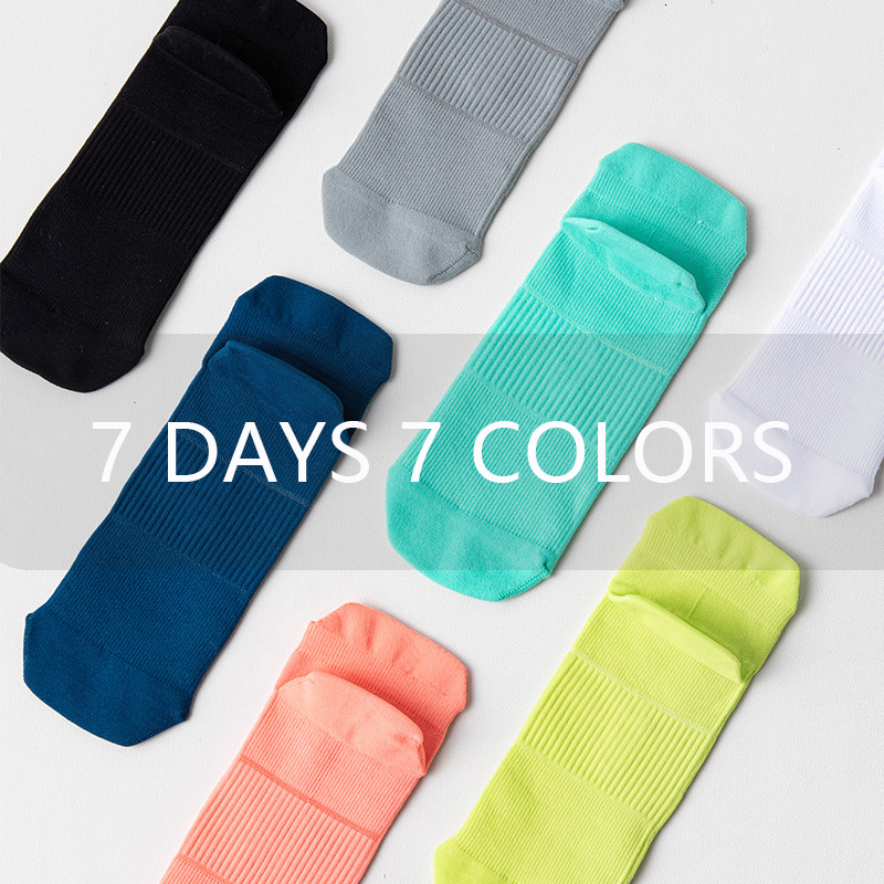 Men's Socks 410 Pairs Cotton Blends Men Sport Socks Thin Knit Mesh Gym Ankle Socks Deodorant Non-Slip Fitness Short Sock For Men And Women 230301