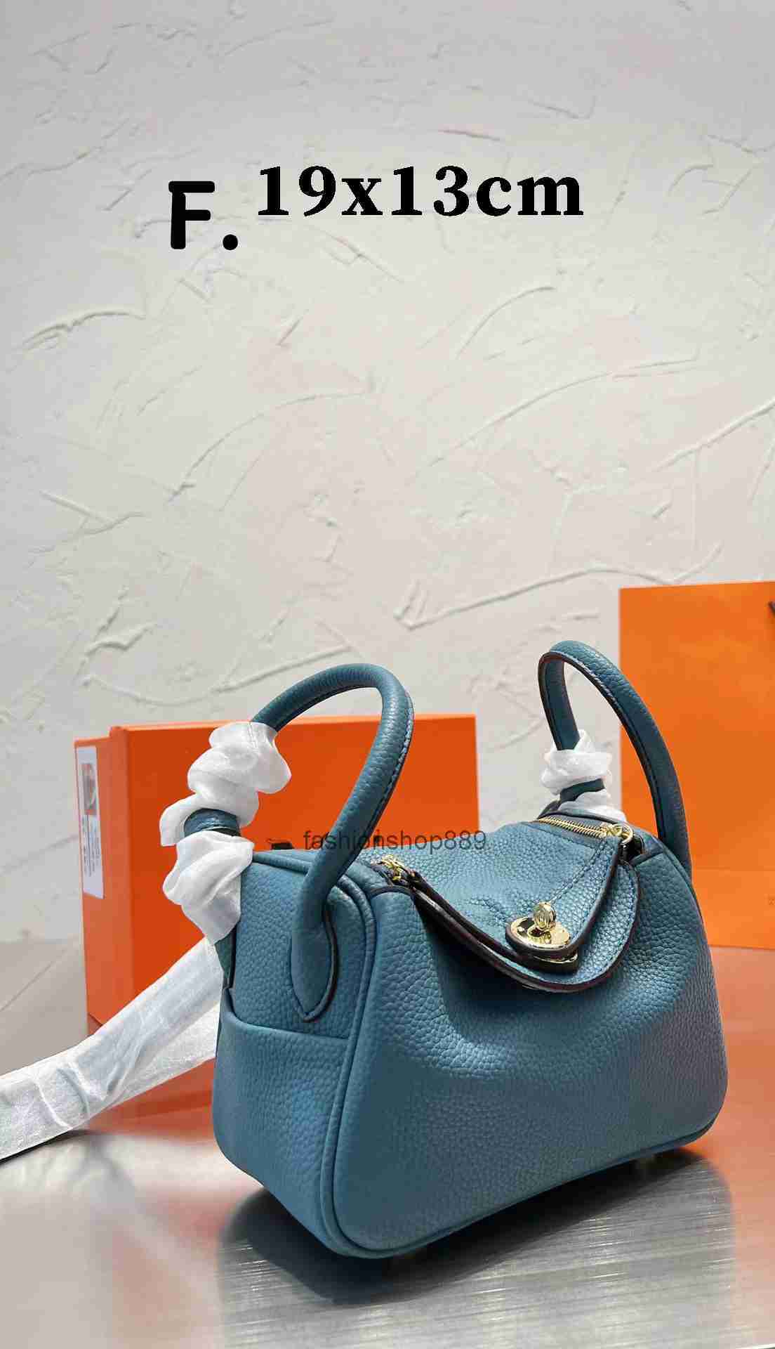 Shoulder Designer Women Bags Handbags Luxurys Casual Travel Tote Leather Multifunctional Fashion bag top quality H 19cm and 26cm
Shoulder Designer Women Bags Handbags Luxurys Casual Travel Tote Leather Multifunctional Fashion bag top quality H 19cm and 26cm