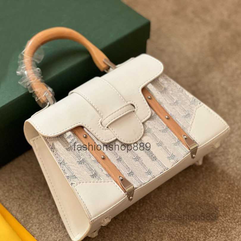 Evening Bags Bags Shoulder Designer Woody tote Black bag Sac Saigon Leather Handbags Fashion Bags Gift Packing 2023 tops quality, #8
Evening Bags Bags Shoulder Designer Woody tote Black bag Sac Saigon Leather Handbags Fashion Bags Gift Packing 2023 tops quality, #8