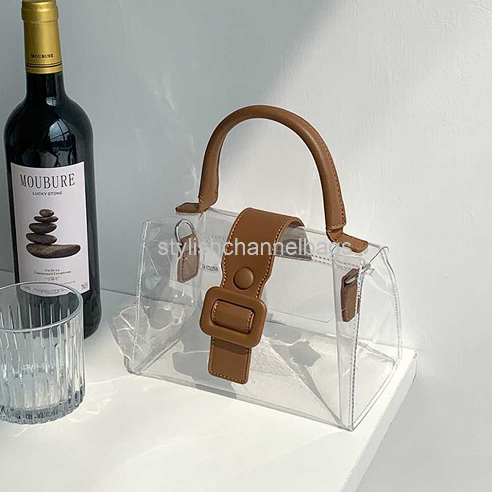 Totes 2022 PVC Clear Women Handbags Luxury Brands Jelly Crossbody Bags for Women 2022 Designer Transparent Shoulder Bag Sling Bag Tote 0301/23, Black
Totes 2022 PVC Clear Women Handbags Luxury Brands Jelly Crossbody Bags for Women 2022 Designer Transparent Shoulder Bag Sling Bag Tote 0301/23, Black