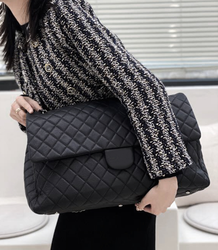 Designer 7A Crossbody bag Totes Bag chain Icare maxi bag Caviar Genuine Leather Shoulder Bags Womens Handbags black Lamb Hair Clutch Flip Soft Wallet Zip Pocket, Contact me
Designer 7A Crossbody bag Totes Bag chain Icare maxi bag Caviar Genuine Leather Shoulder Bags Womens Handbags black Lamb Hair Clutch Flip Soft Wallet Zip Pocket, Contact me