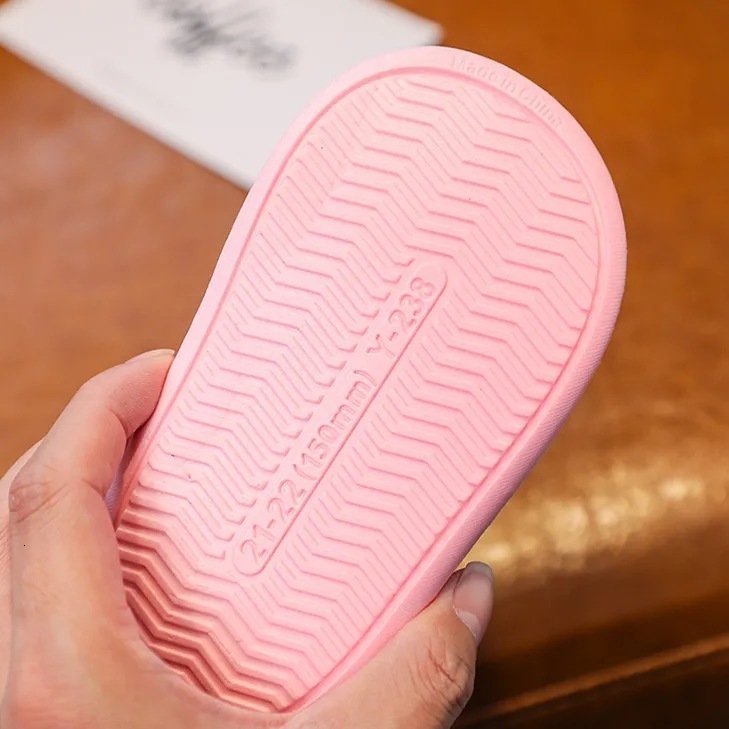 Slipper Children Bathroom Slippers Girls Summer Cartoon Strawberry Pattern House Shoes PVC Non-slip Baby Boy Home Slippers Kids Size 35 230301