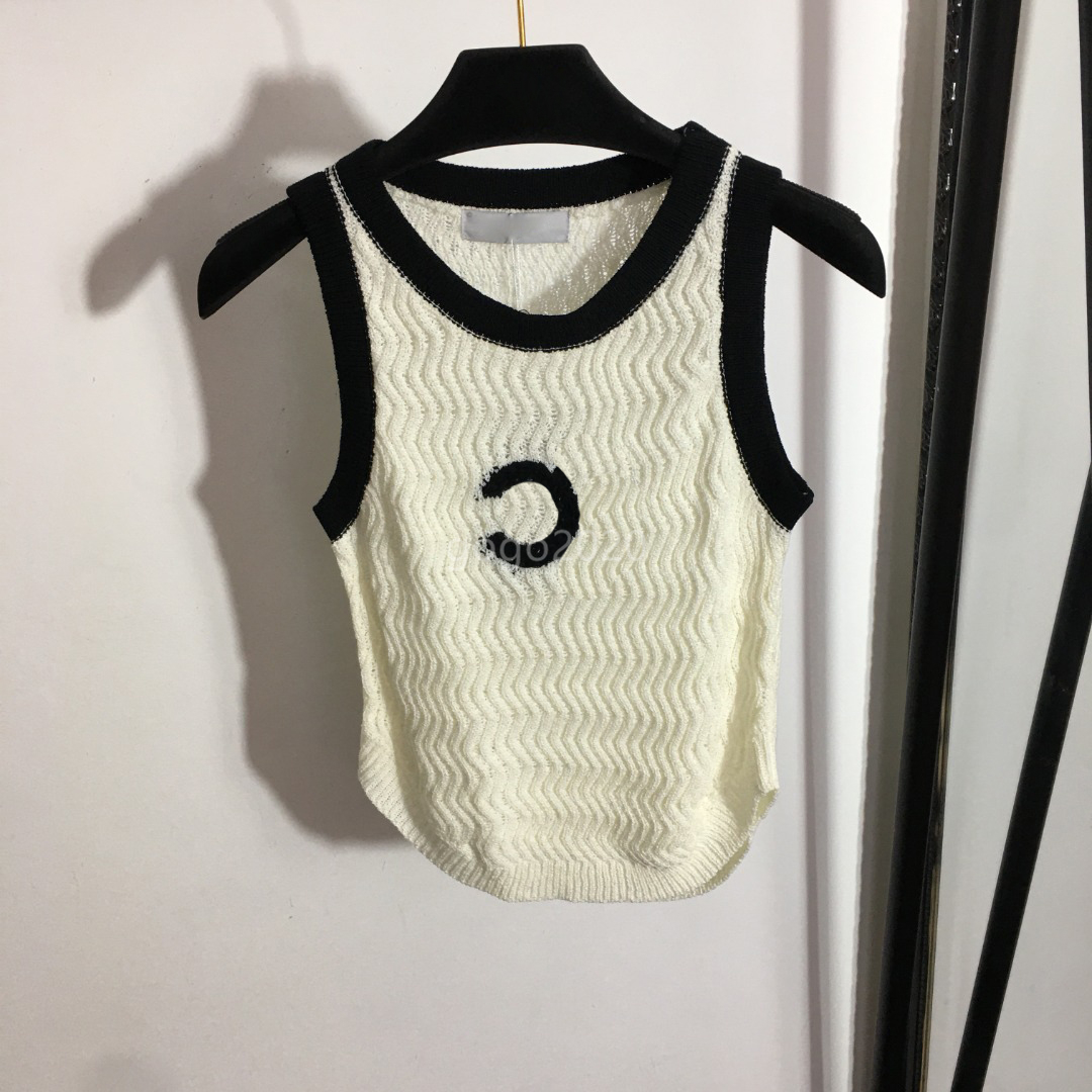 23ss Women Designer Tee Vest Knits T shirts Designer Tops With Letters Patchwork Girls Crop Tops Runway Designer High End Brand Stretch Sleeveless Camisole Pullover, White
23ss Women Designer Tee Vest Knits T shirts Designer Tops With Letters Patchwork Girls Crop Tops Runway Designer High End Brand Stretch Sleeveless Camisole Pullover, White