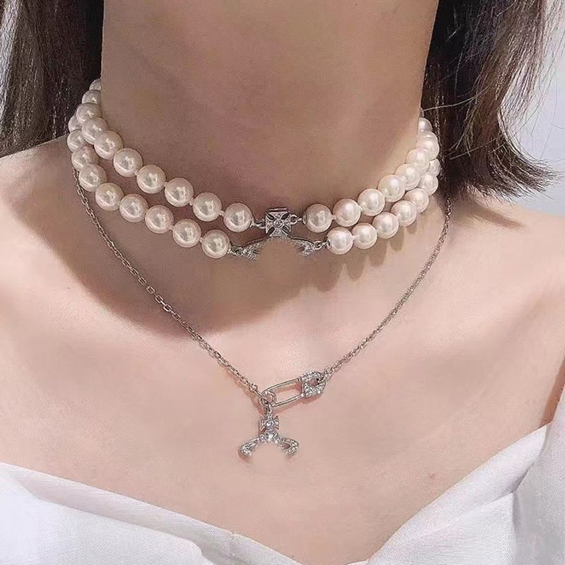 Luxury Designer Single layer Multilayer Orbit Necklace Pearl Rhinestone Clavicle Chain Baroque Pearl Necklaces for Women Jewelry Gift
Luxury Designer Single layer Multilayer Orbit Necklace Pearl Rhinestone Clavicle Chain Baroque Pearl Necklaces for Women Jewelry Gift