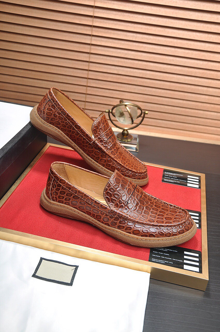 High Quality 2023 Men Formal Dress Shoes Gentlemen Business Shoes Genuine Leather Loafers Mens Brand Designer Party Office Casual Shoes Size 38-45, Black
High Quality 2023 Men Formal Dress Shoes Gentlemen Business Shoes Genuine Leather Loafers Mens Brand Designer Party Office Casual Shoes Size 38-45, Black