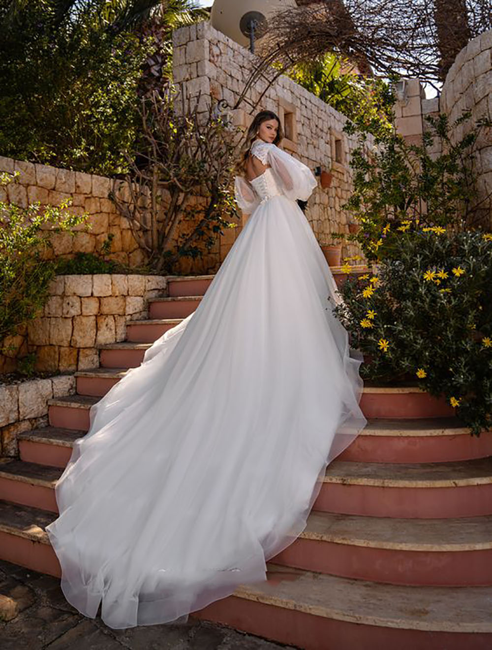 Princess Wedding Dress Elegant Full Puffy Sleeves High Neck A Line Appliques Lace Up Bride Gowns Cathedral Train 2023 Vestidos De Noiva