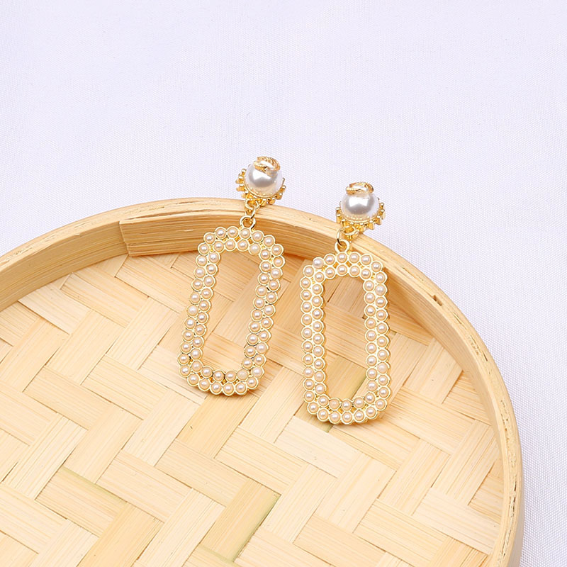 Luxury Designer Earrings Stud Earings Ear Stud Designers Brand Double Letter 18K Gold Plated Pearl Geometric Classic Women Wedding Party Jewerlry
Luxury Designer Earrings Stud Earings Ear Stud Designers Brand Double Letter 18K Gold Plated Pearl Geometric Classic Women Wedding Party Jewerlry