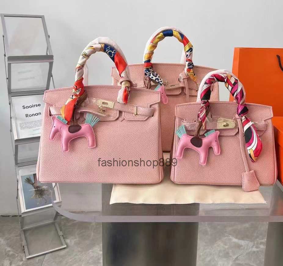 Evening Bags Handbag 5A Designer Bags Large Chain Shoulder Bag Fashion Women White Wallet Tote Bags Luxury Ladies Black bag 2023, 27
Evening Bags Handbag 5A Designer Bags Large Chain Shoulder Bag Fashion Women White Wallet Tote Bags Luxury Ladies Black bag 2023, 27