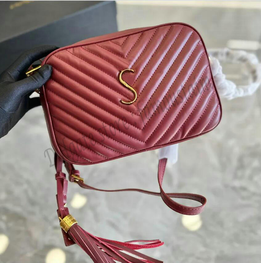 Designer Women Chevron Quilted Lou Camera Bag France Luxury Brand Monograms Y Logo Nappa Leather Crossbody Handbags Lady Cross Body Strap Tassels Shoulder
Designer Women Chevron Quilted Lou Camera Bag France Luxury Brand Monograms Y Logo Nappa Leather Crossbody Handbags Lady Cross Body Strap Tassels Shoulder