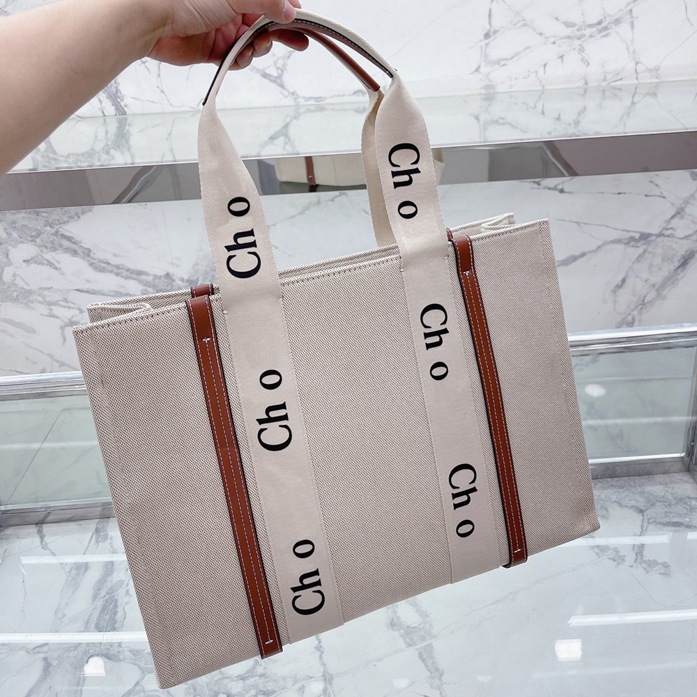 Luxurys Designers Bags Tote Bag Totes Designer Handbag Women Large Shopping Casual Canvas borse 45-37-26 cm, Black small size 
Luxurys Designers Bags Tote Bag Totes Designer Handbag Women Large Shopping Casual Canvas borse 45-37-26 cm, Black small size